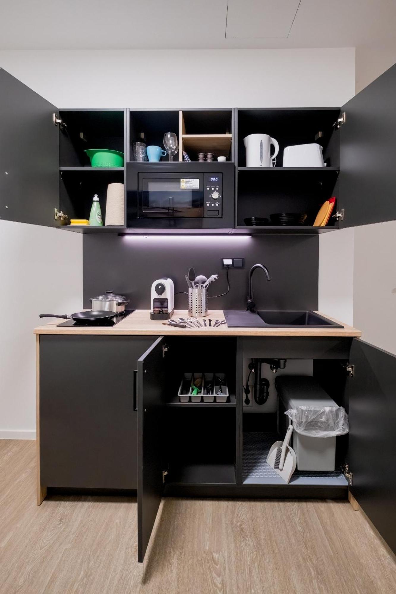 Jade & Jabo - Sehr Schoene Zimmer & Apartements Zum Wohlfuehlen Tageweise & Wochenweise Buchbar Neuss Zimmer foto